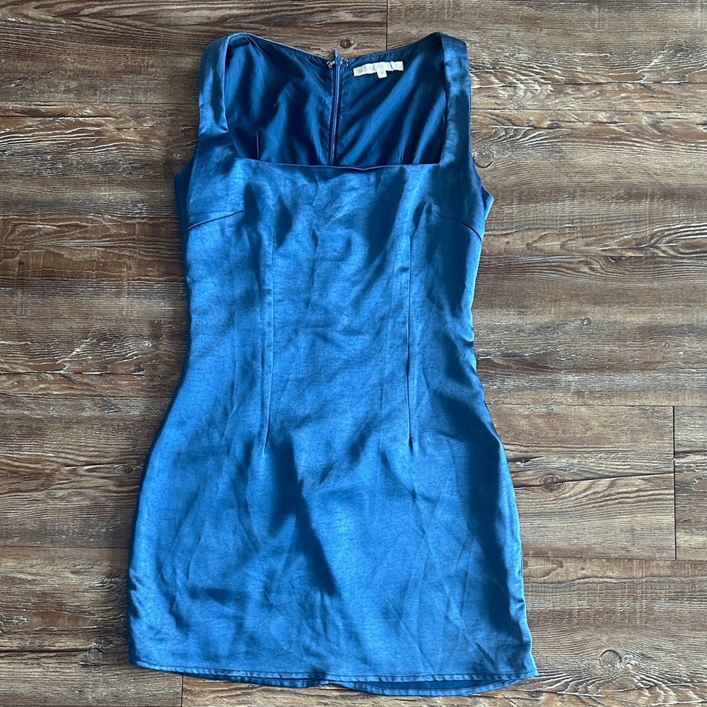 Chic Blue Sleeveless Mini Dress